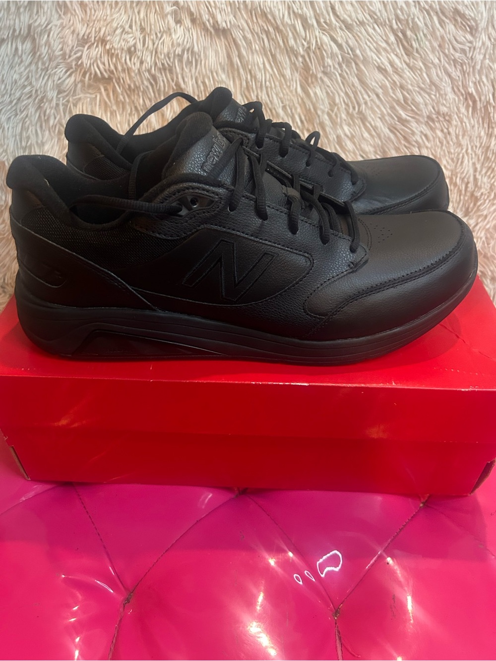 New Balance Men’s Black Low-Top Athletic Sneakers